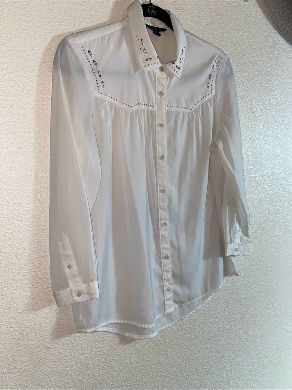 American Eagle Outfitters White Blouse with Navy Label Size M